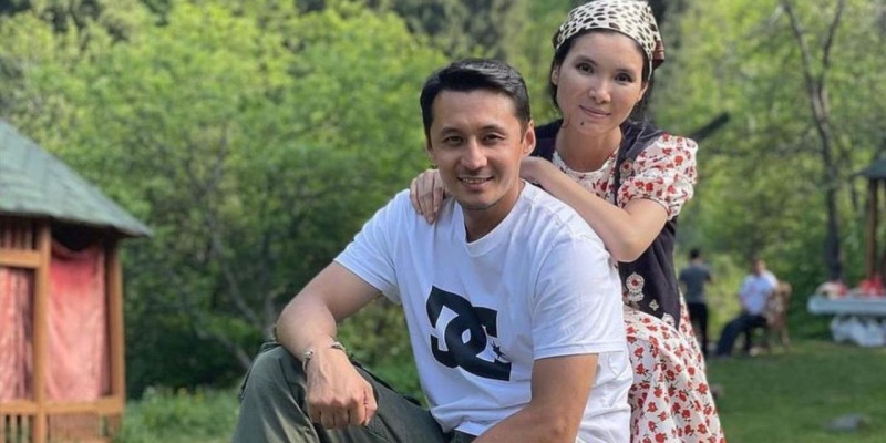 "Қызым болмаса да, үш келінім боалды": актер Рүстем Жаныаманов өзінің ішкі сырын айтты