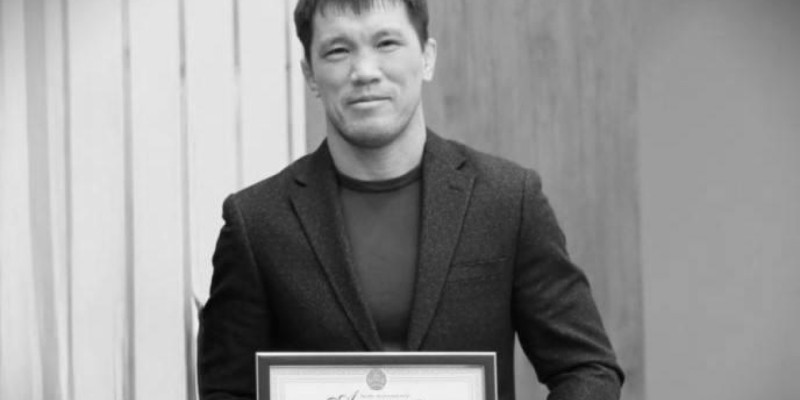 "6 бала жетім қалды": қызды құтқарамын деп қаза тапқан бапкердің отбасына көмек қажет