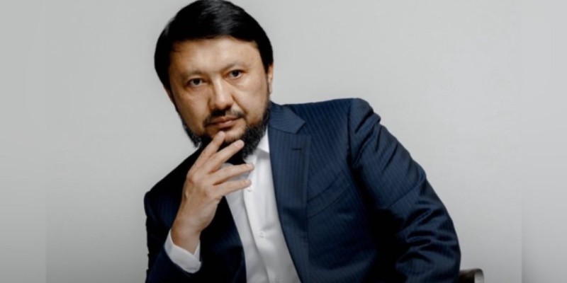 "Әйел сияқты жыла": Мұхамеджан Тазабектің сөзі желіні шулатты (фото)