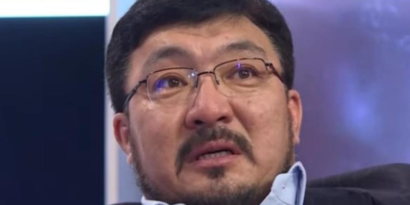 "Неткен сорлы әкемін": Тоқтар Серіков екінші әйел алу туралы айтты (видео)