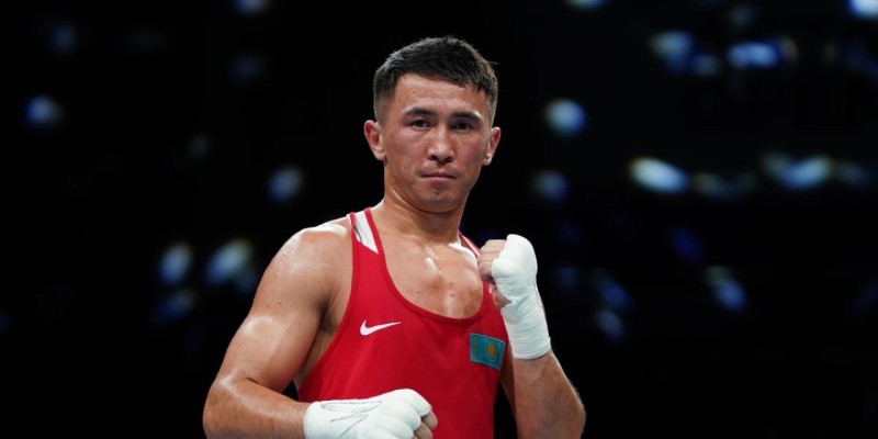 Әлем чемпионы енді – ғалым: Махмұд Сабырхан оқу орнын қызыл дипломмен тәмамдады (ФОТО)