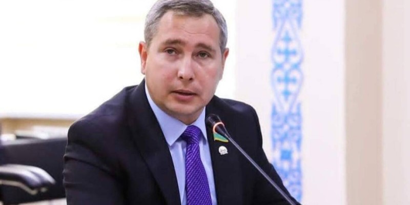 "Сүйінші, халқым!": қазақша сөйлейтін депутат қуанышты жаңалығын паш етті (ФОТО)