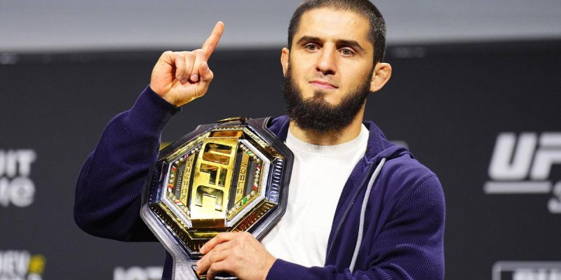 Ресми: Ислам Махачев UFC-дің чемпионымен жекпе-жек өткізеді