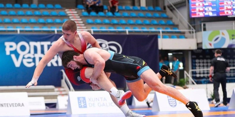Қазақ балуаны әлем чемпионатында сенсация жасап, ел күтпеген жеңіске жетті