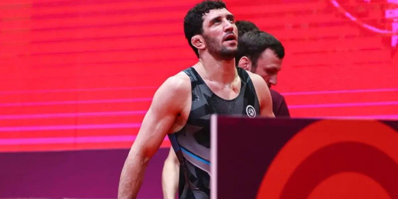 Олимпиада чемпионы деген атағы бар балуан 4 тісін сындырып алды