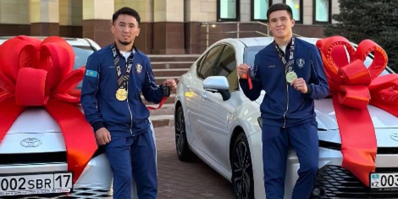 Сүйінші, ағайын! Ағайынды Сабырхандарға темір тұлпар табыс етілді (ФОТО)