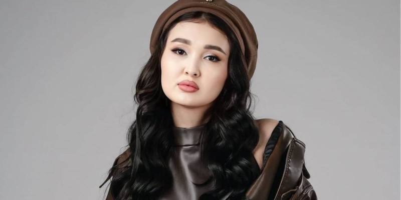 "Тамаққа да, қатынға да тоймайтын бәле": Белгілі блогер ажырасқан күйеуі туралы айтты