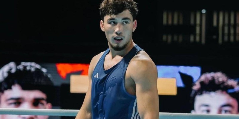 Әлем чемпионы атанған боксшы ел біріншілігінің финалына шыға алмады