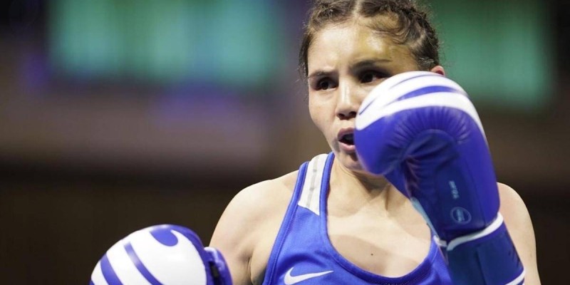 Сүйінші, ағайын! 5 баланың анасы бокстан Қазақстанның чемпионы атанды