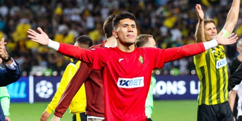 Қыздардың жүрегін жаралады: Темірлан Анарбековтің сүйіктісі кім екені мәлім болды (ВИДЕО)