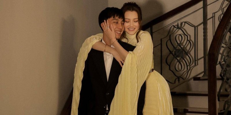 "Духы мықты, тентек қызбын": Ерке Есмахан күйеуіне талай боқтағанын айтты