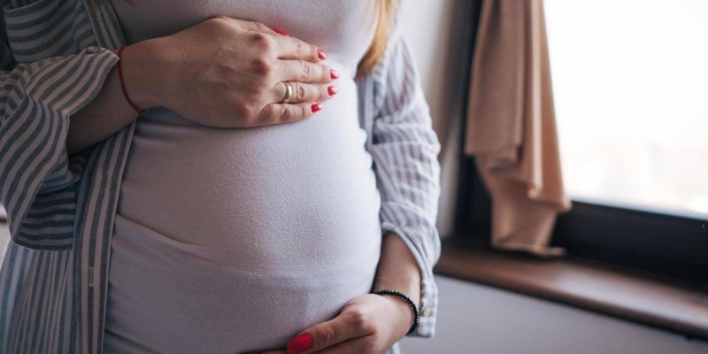 Мектептегі 35 жастағы мұғалім өзінің оқушысынан жүкті болып қалды