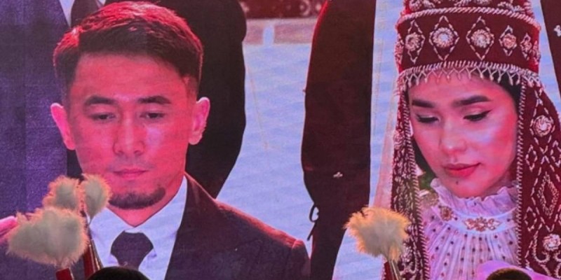 "Себебін білмей, артық сөкпеңдер": Махмұдтың қалыңдығы ел естімеген шындықты айтты