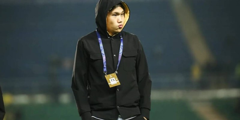 Көп мақтаған Шерхан Қалмырза ұятты жағдайға қалып қойды (ВИДЕО)