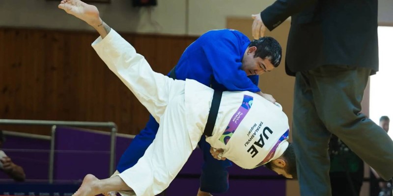 Танымал дзюдошы қызымыздың күйеуі екі дүркін әлем чемпионын ұтып, сенсация жасады