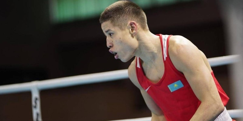 Қазақ баласы қарсыласын 20 секундтың ішінде нокаутқа түсіріп, жеңіске жетті (ВИДЕО)