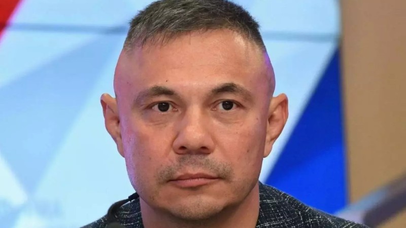 «Анама уәде бергем»: танымал боксшы 100 млн берсе де төбелеспейтінін айтты