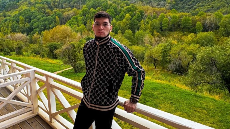"Жаңа тұлпарым": Нұрбек Оралбай 34 миллион тұратын жаңа көлігін көрсетті (фото)
