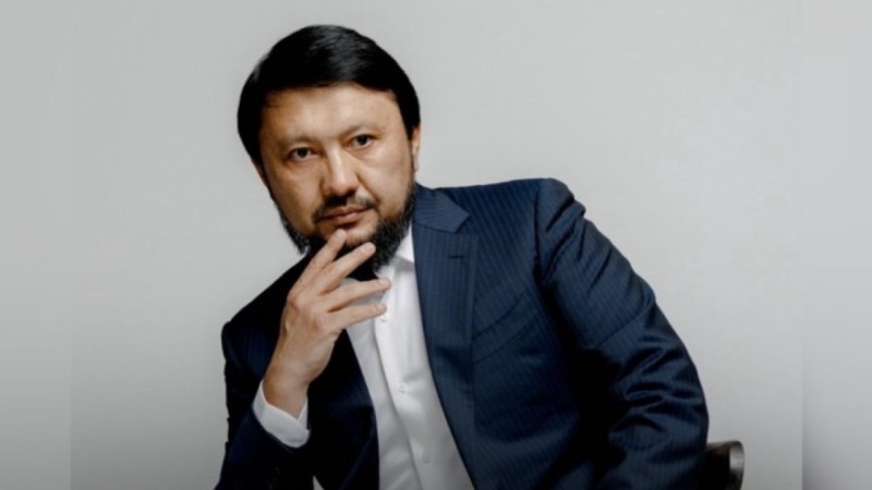 "Әйел сияқты жыла": Мұхамеджан Тазабектің сөзі желіні шулатты (фото)