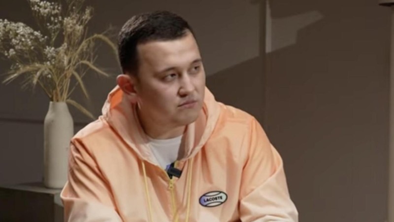 "Ешкім звондап тоқтатпасын": Елдос "Колобок" "ұрығы жоқ" деп сынаған адамды әшекерелейтінін айтты