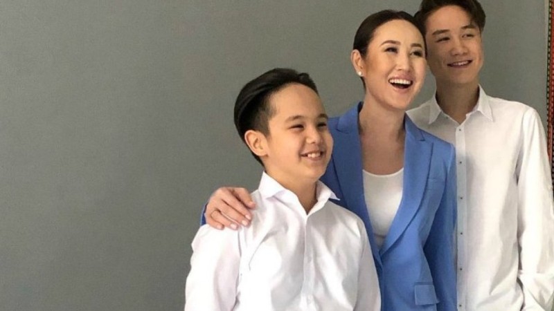 "5 рет ота жасалған": Гүлнұр Оразымбетова ұлының денсаулығы туралы шындықты айтты (ВИДЕО)