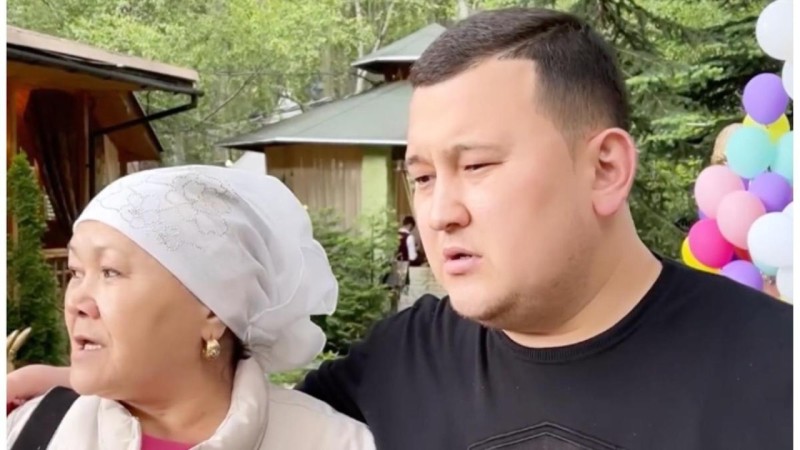 "Мамам қыз болады деп ойлады": Елдос Колобок жұртты күлкіге қарық қылды (ВИДЕО)