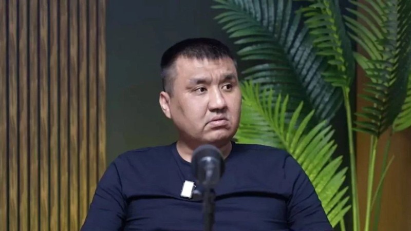 Ішкілікті қойғанын айтқан Алмас Өтешов "ауыр атлетиканың атасымен" кездесті (ВИДЕО)