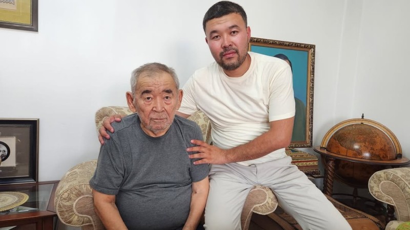 "Жүдеп кетіпті": Жүрсін Ерманның желіде тараған суреті жұртты шошытып жіберді (ФОТО)