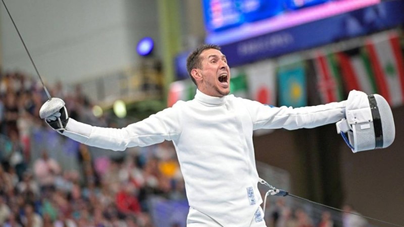 Қазақстандық спортшылар әлемнің үздіктерін тізе бүктіріп, тарихи жүлдені еншіледі