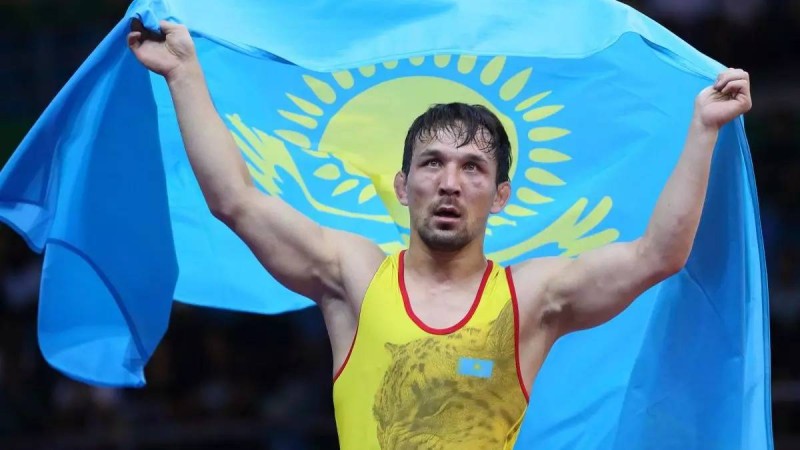 7 жыл бұрын спортты қойған Ақжүрек Таңатаров боз кілемге қайта оралатынын айтты