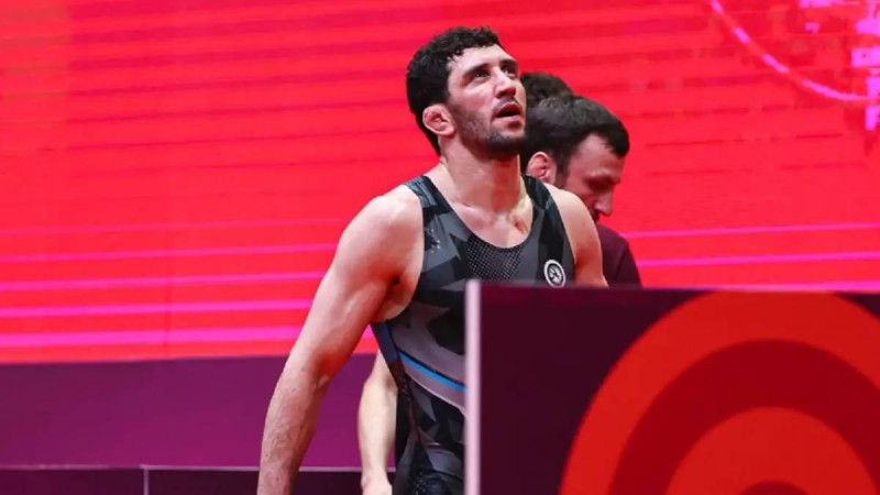 Олимпиада чемпионы деген атағы бар балуан 4 тісін сындырып алды