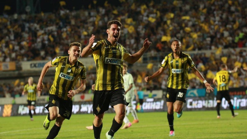 "Қайрат" – "Реал": Тарихи матчты қашан және қайдан көруге болады?