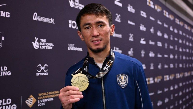 Махмұд Сабырхан 55 миллион теңге тұратын сыйлығын көрсетті (ФОТО)