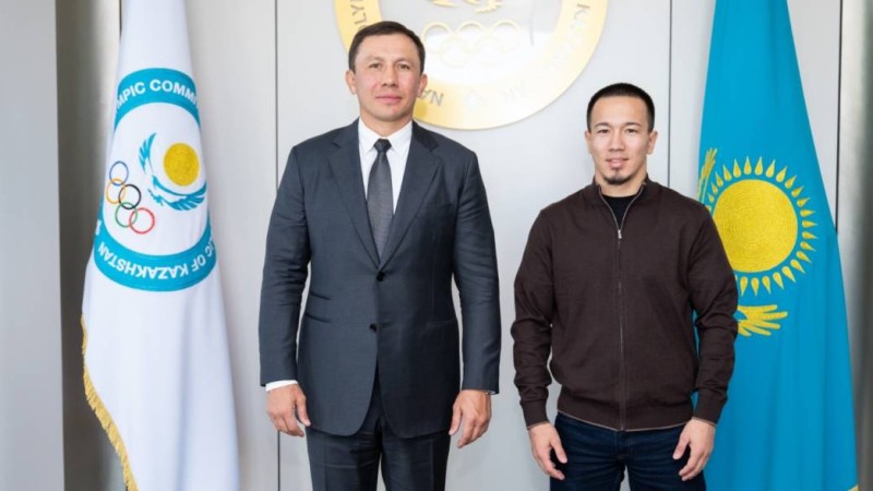 ҰОК президенті Головкин ХХІ ғасырдағы тұңғыш чемпионды қабылдады