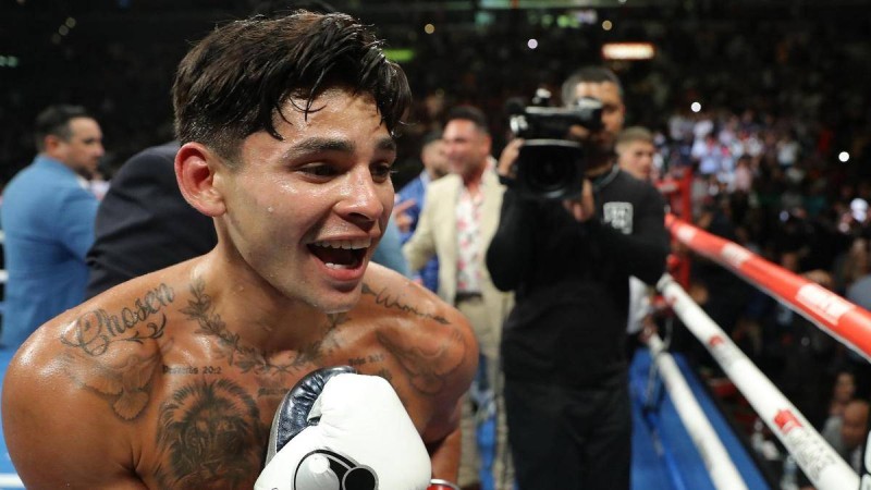 Головкинді жамандап жүрген боксшы Жәнібек Әлімханұлы туралы шындықты айтты