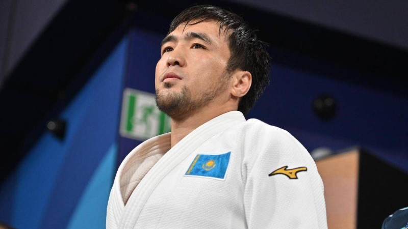 Елдос Сметов бокстан спаррингке шығып, құлап қалды (ВИДЕО)