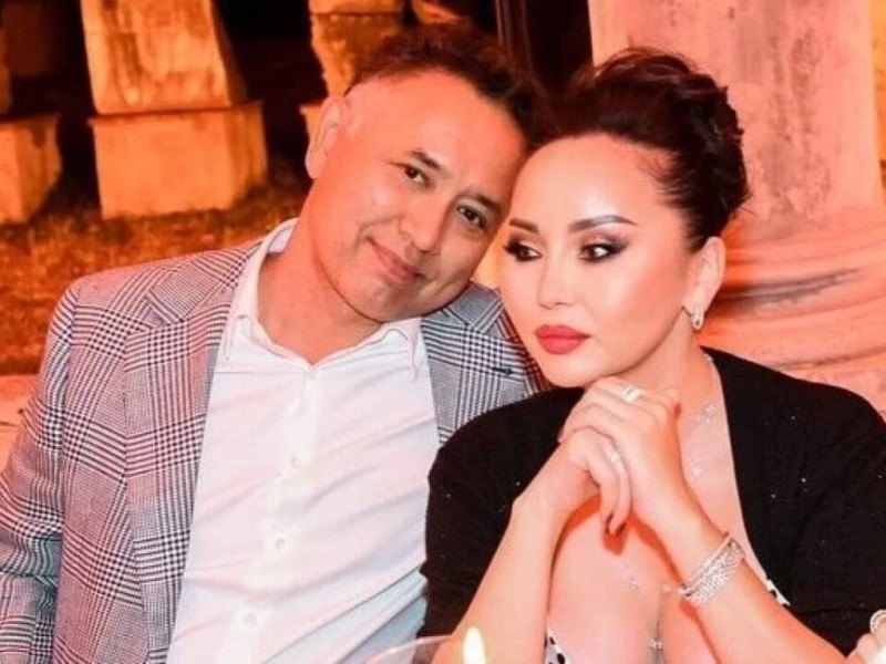 "Күйеуім шығарса да": Баян Есентаева күйеуі шығаратын макси чайды мүлдем ішпейтінін айтты