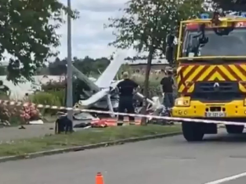 ШҰҒЫЛ: Ұшақ тұрғын үйлерге құлап, борттағы адамдардың барлығы қаза тапты