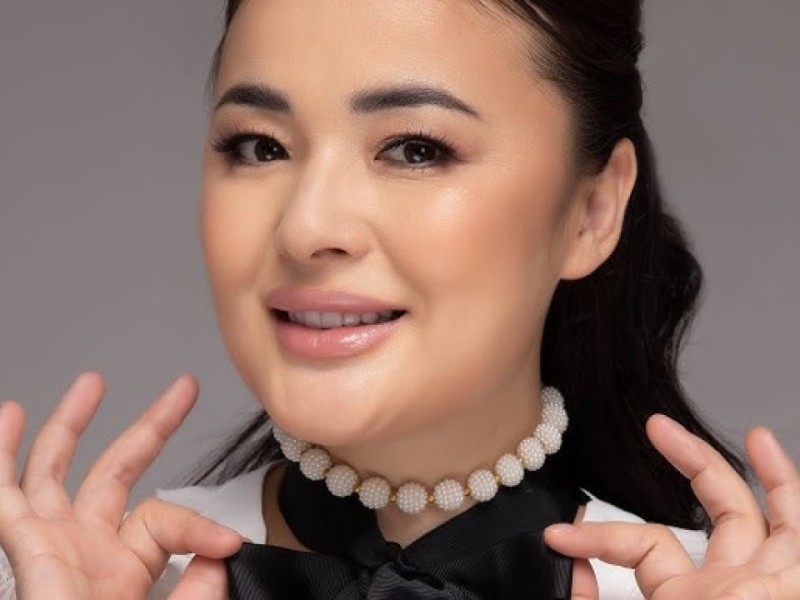 "Алладан абырой сұраймын": Мөлдір тағы да оқырмандарын алаңдаытп қойды (видео)