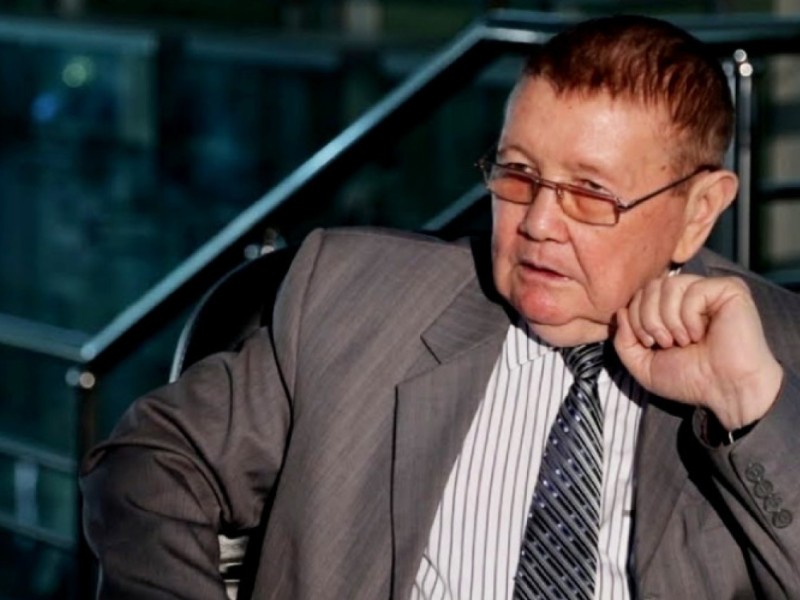 "Қоқан-лоқы көрсетіп, үйін тартып алды": танымал ұстаз жалғыз баспанасынан айырылу алдында тұр