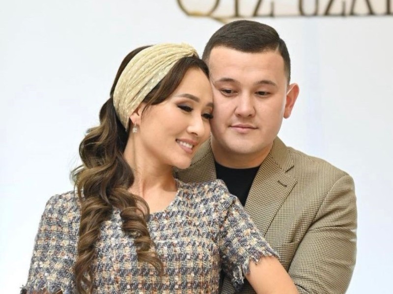 "Әркімде де мінез бар": Елдос "Колобоктың" әйелі енесіне ұрсатынын ашық айтты (ВИДЕО)