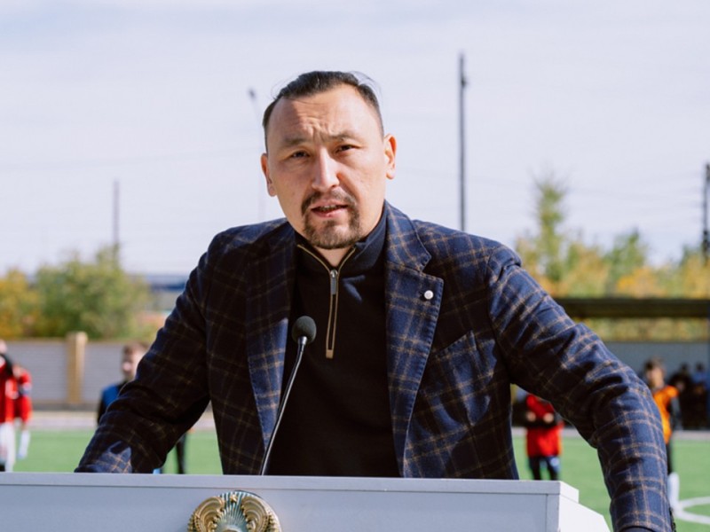 "Тоқаевтың сөзі өтпей жатса...": Ермұхамед Мәулен еліміздегі стадион мәселесінің ушығып кеткенін айтты
