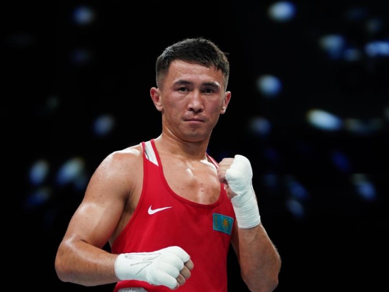 Әлем чемпионы енді – ғалым: Махмұд Сабырхан оқу орнын қызыл дипломмен тәмамдады (ФОТО)