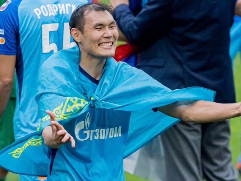 Нұралы Әліпке енді жаңа ойыншыны құйрығынан тебуге тыйым салынды (ВИДЕО)
