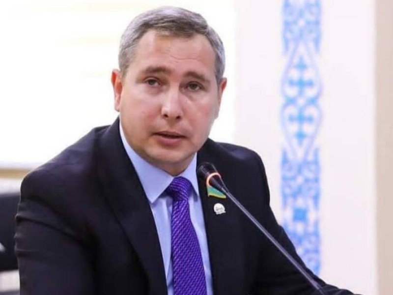 "Сүйінші, халқым!": қазақша сөйлейтін депутат қуанышты жаңалығын паш етті (ФОТО)