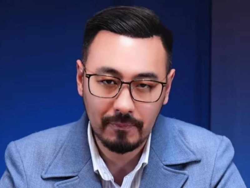 "Күйеулері алимент төлемейді": Танымал журналист Джей Лоның концертінде шу шығарды (ФОТО)