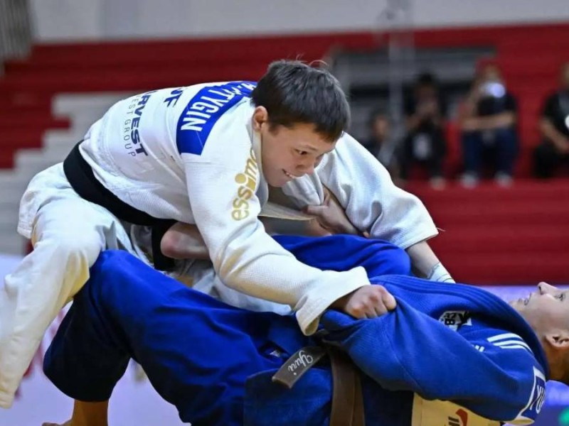 Қазақ дзюдошысы әлем чемпионатының финалына шығуы үшін өзбек спортшысымен белдеседі