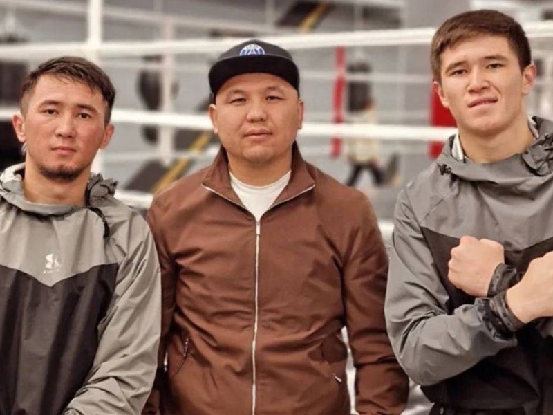 "Тәкаппар болып кетпеу үшін..." – Махмұд пен Төреханның бапкері шәкірттерін қалай жазалайды?