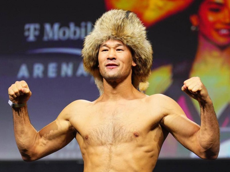 Шавкат UFC чемпионымен төбелеседі: Қазақ жауынгері тарих жасағалы тұр