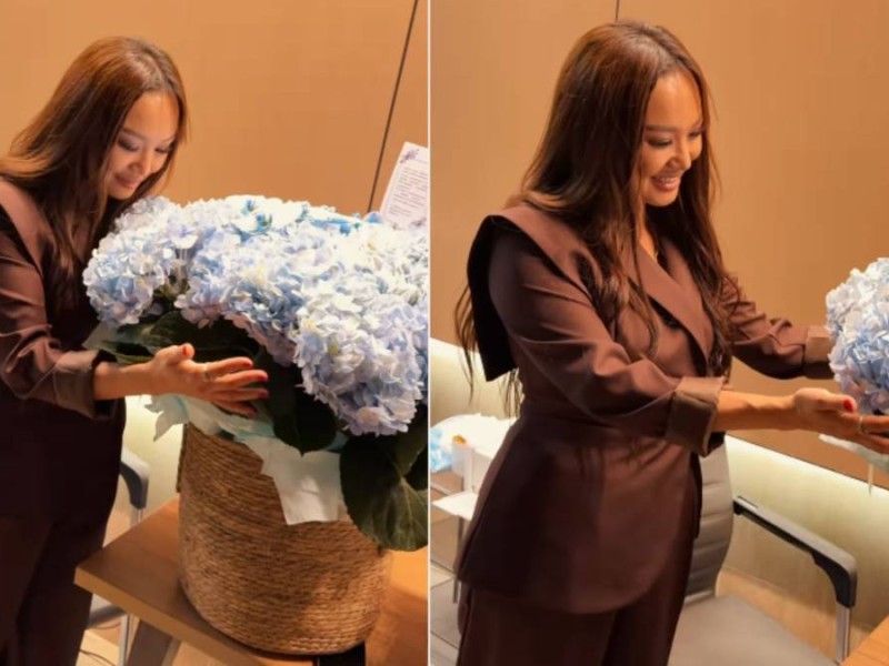 "18-дегі қыздай": Шерхан Қалмырзаның анасы жаңа образымен жұртты таңғалдырды (ФОТО)